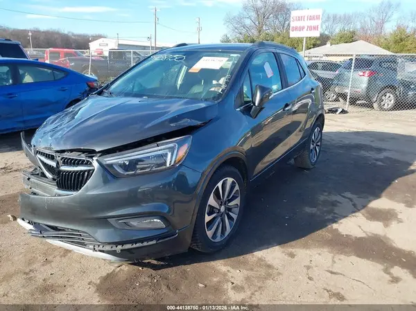 KL4CJCSB1JB573497 2018 BUICK ENCORE - Image 2