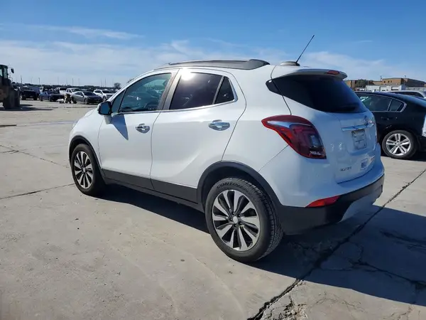 KL4CJCSB1JB627655 2018 BUICK ENCORE - Image 2