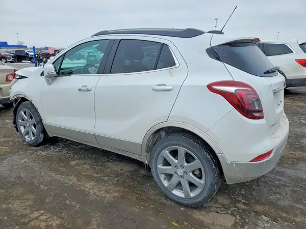 KL4CJCSB1JB632208 2018 BUICK ENCORE - Image 2