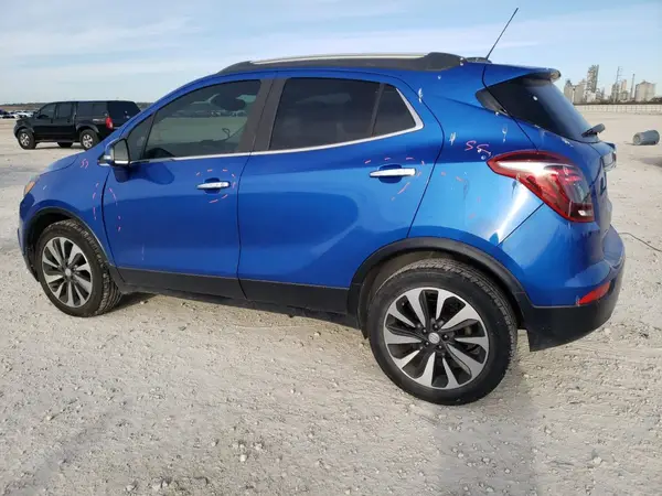 KL4CJCSB2JB527547 2018 BUICK ENCORE - Image 2