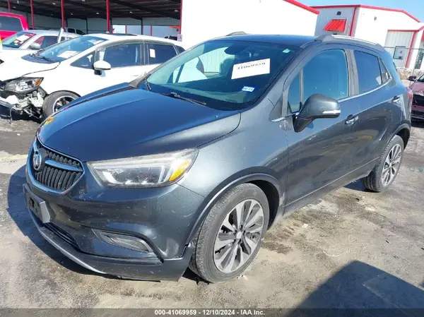 KL4CJCSB2JB533865 2018 BUICK ENCORE - Image 2