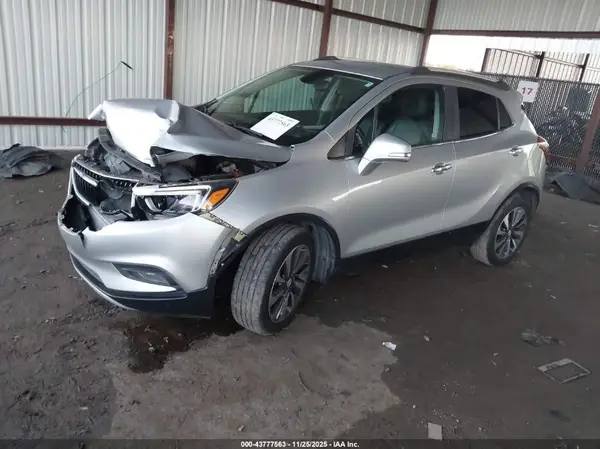 KL4CJCSB3JB538072 2018 BUICK ENCORE - Image 2