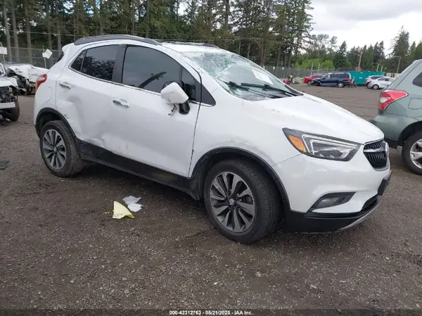 KL4CJCSB4JB532782 2018 BUICK ENCORE - Image 1
