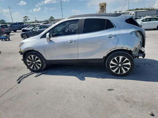 KL4CJCSB5JB522956 2018 BUICK ENCORE - Image 2