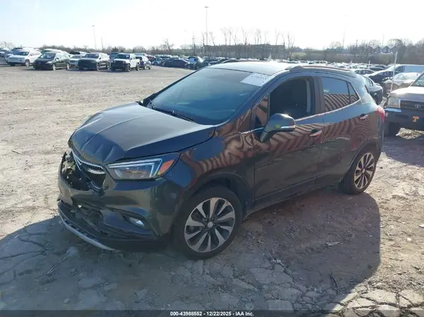 KL4CJCSB6JB546635 2018 BUICK ENCORE - Image 2