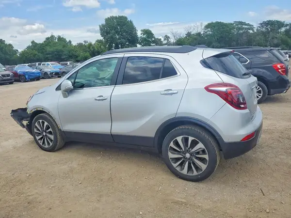 KL4CJCSB6JB666533 2018 BUICK ENCORE - Image 2