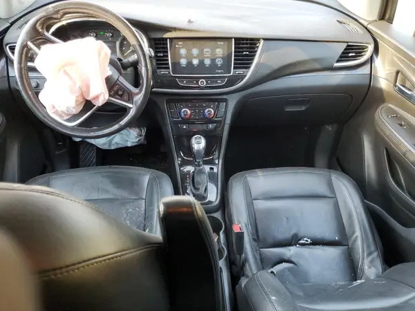 KL4CJCSB6LB043867 2020 BUICK ENCORE - Image 8