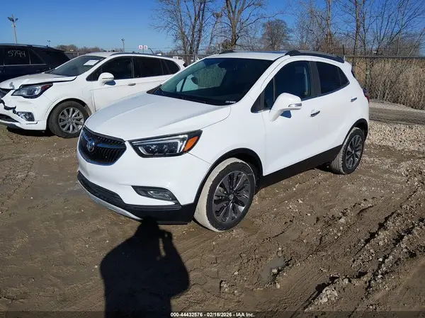 KL4CJCSB8HB180638 2017 BUICK ENCORE - Image 2
