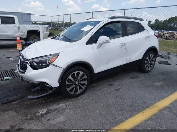 KL4CJCSB8JB529335 2018 BUICK ENCORE - Image 2