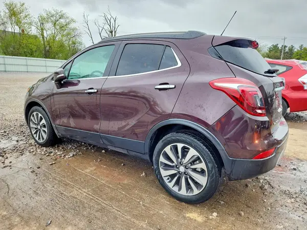 KL4CJCSB8JB573027 2018 BUICK ENCORE - Image 2