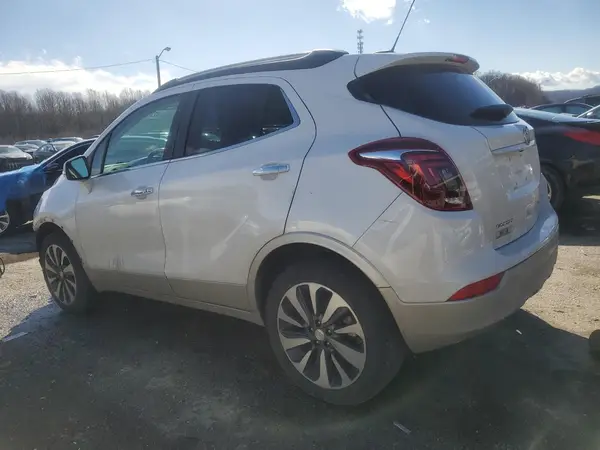 KL4CJCSB8JB618953 2018 BUICK ENCORE - Image 2