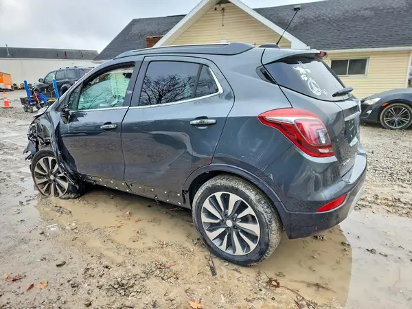 KL4CJCSB8JB628317 2018 BUICK ENCORE - Image 2