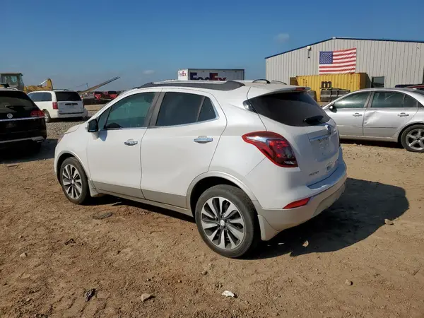 KL4CJCSB8JB656926 2018 BUICK ENCORE - Image 2
