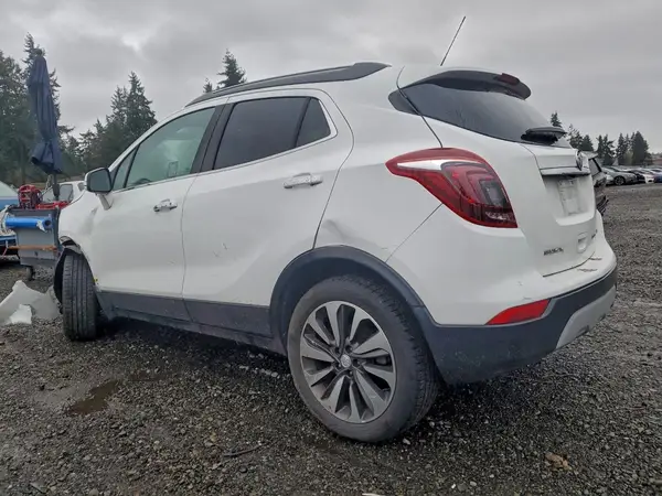 KL4CJCSB9JB520630 2018 BUICK ENCORE - Image 2