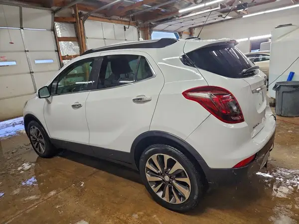 KL4CJCSB9JB530171 2018 BUICK ENCORE - Image 2