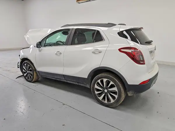 KL4CJCSB9LB046293 2020 BUICK ENCORE - Image 2