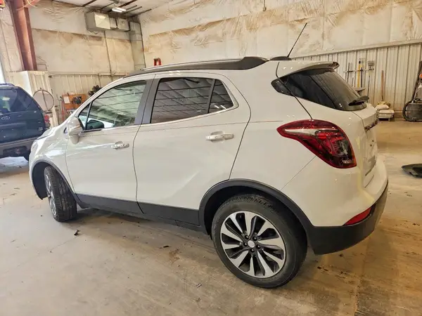 KL4CJCSBXHB241133 2017 BUICK ENCORE - Image 2