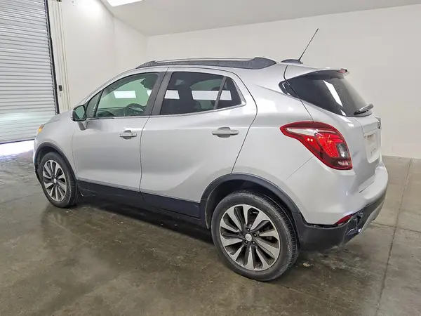 KL4CJCSBXJB524993 2018 BUICK ENCORE - Image 2