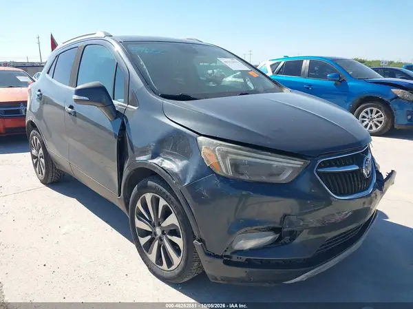KL4CJCSBXJB535637 2018 BUICK ENCORE - Image 1