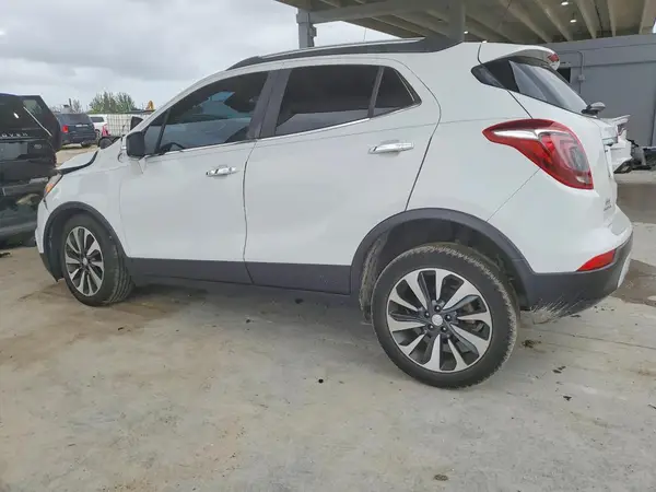 KL4CJCSBXJB570176 2018 BUICK ENCORE - Image 2
