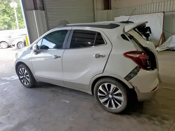 KL4CJCSM2JB629917 2018 BUICK ENCORE - Image 2