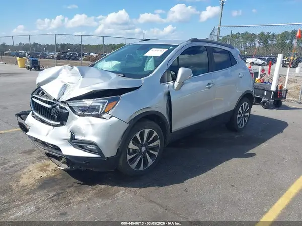 KL4CJCSM3KB758573 2019 BUICK ENCORE - Image 2