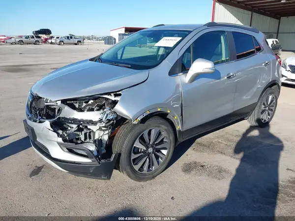 KL4CJCSM6KB811864 2019 BUICK ENCORE - Image 2