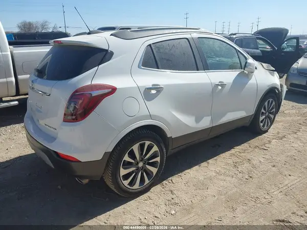KL4CJCSM9KB761137 2019 BUICK ENCORE - Image 2