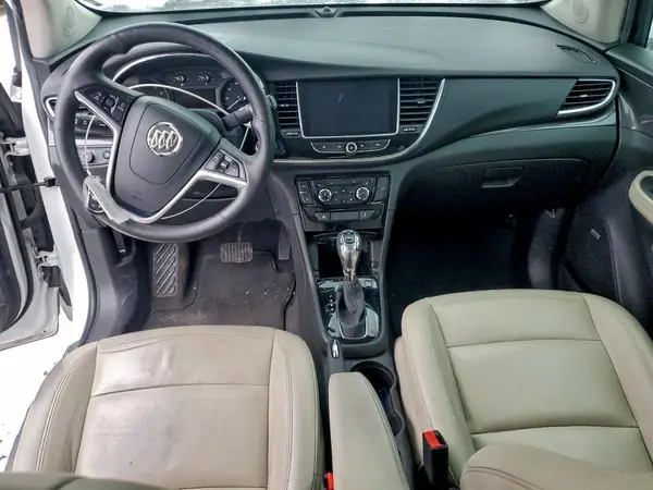 KL4CJDSB0JB557572 2018 BUICK ENCORE - Image 8