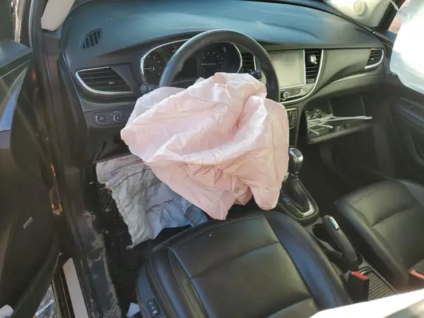 KL4CJDSB7JB636348 2018 BUICK ENCORE - Image 8