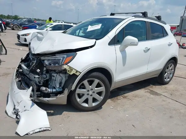 KL4CJDSM8JB634335 2018 BUICK ENCORE - Image 2