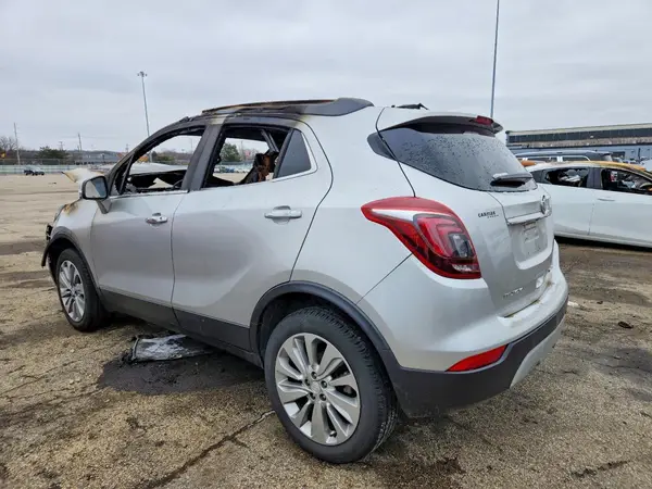 KL4CJESB0JB571395 2018 BUICK ENCORE - Image 2