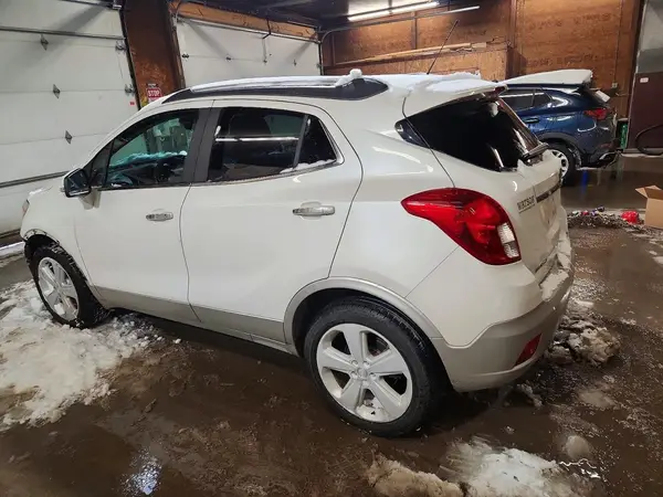 KL4CJESB2GB724187 2016 BUICK ENCORE - Image 2