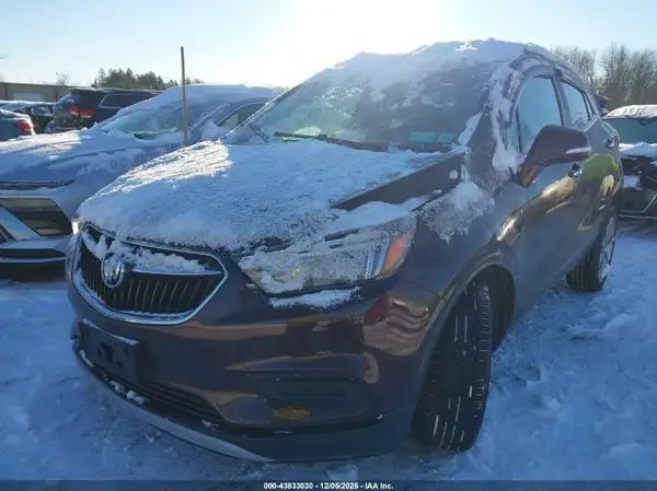 KL4CJESB2JB576789 2018 BUICK ENCORE - Image 2