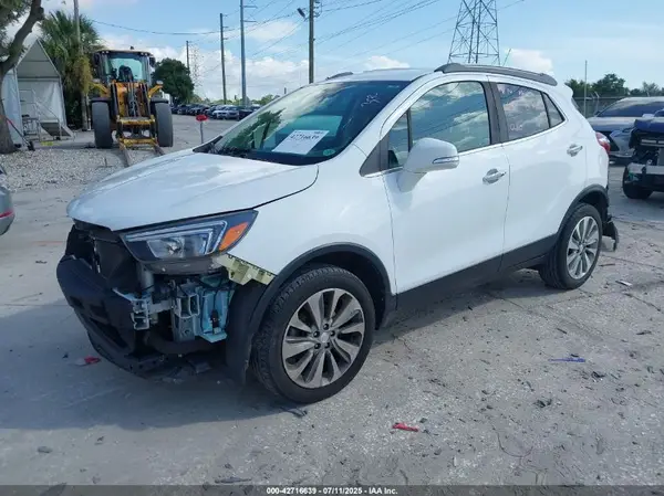 KL4CJESB2JB603943 2018 BUICK ENCORE - Image 2