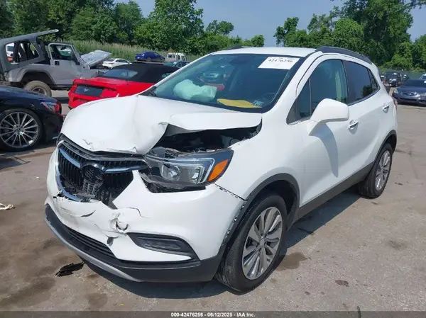 KL4CJESB2LB003863 2020 BUICK ENCORE - Image 2