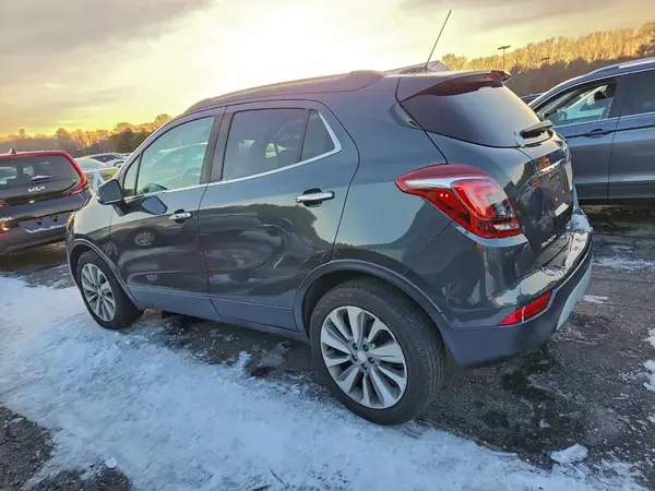 KL4CJESB3JB565350 2018 BUICK ENCORE - Image 2