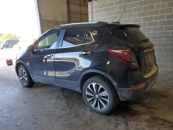 KL4CJESB3MB303638 2021 BUICK ENCORE - Image 2