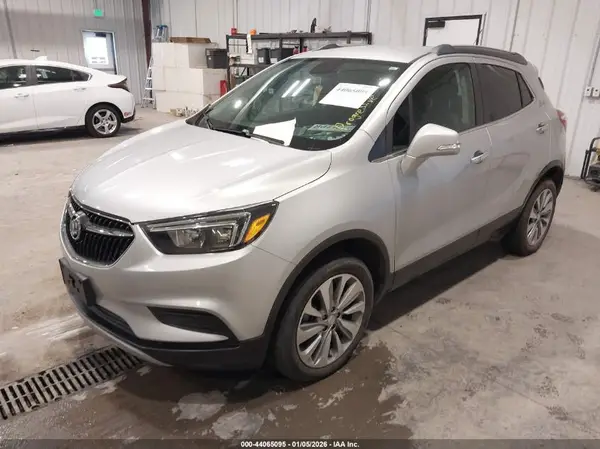 KL4CJESB4JB586059 2018 BUICK ENCORE - Image 2