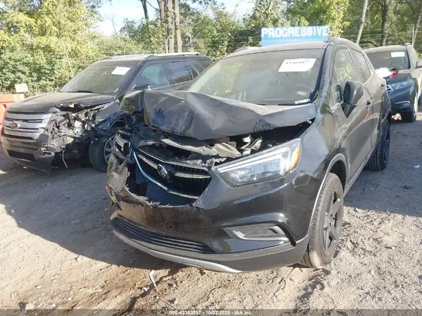 KL4CJESB7MB350493 2021 BUICK ENCORE - Image 2