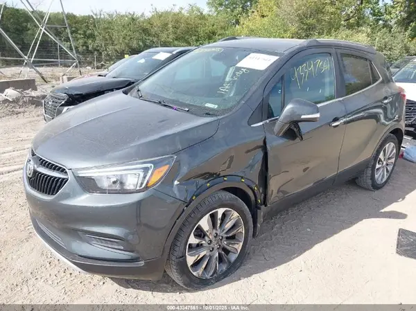 KL4CJESB8JB613389 2018 BUICK ENCORE - Image 2