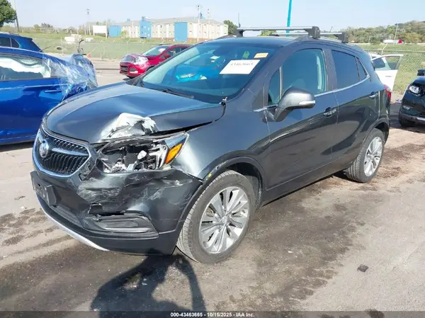 KL4CJESB8JB651382 2018 BUICK ENCORE - Image 2