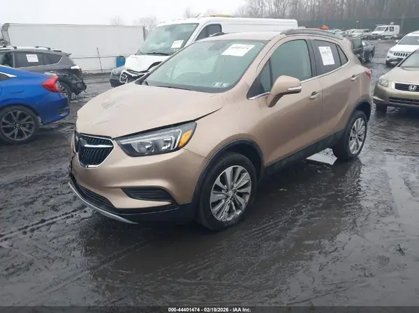 KL4CJESB8JB664651 2018 BUICK ENCORE - Image 2