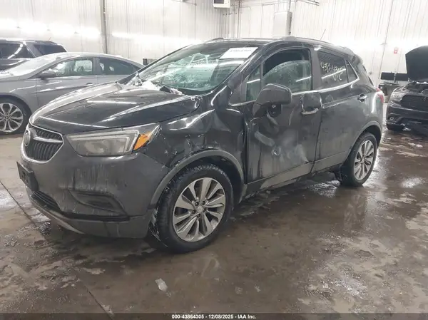 KL4CJESB8LB055868 2020 BUICK ENCORE - Image 2