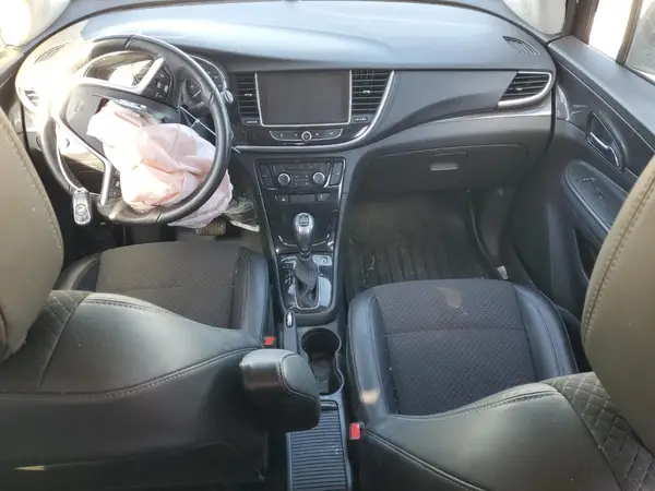 KL4CJESB8MB352625 2021 BUICK ENCORE - Image 8