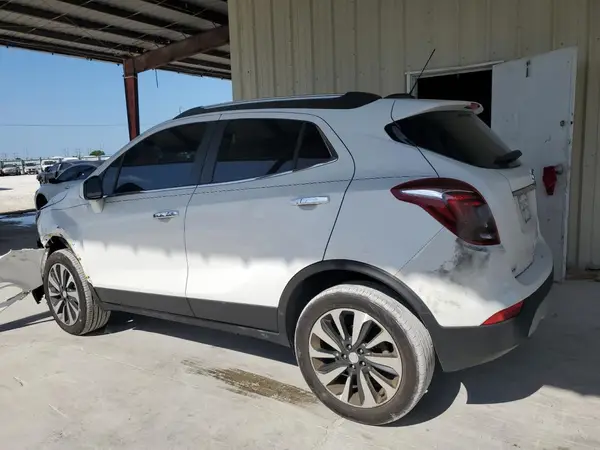 KL4CJESB8MB357873 2021 BUICK ENCORE - Image 2