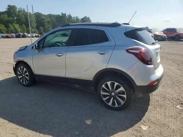 KL4CJESB8MB358599 2021 BUICK ENCORE - Image 2