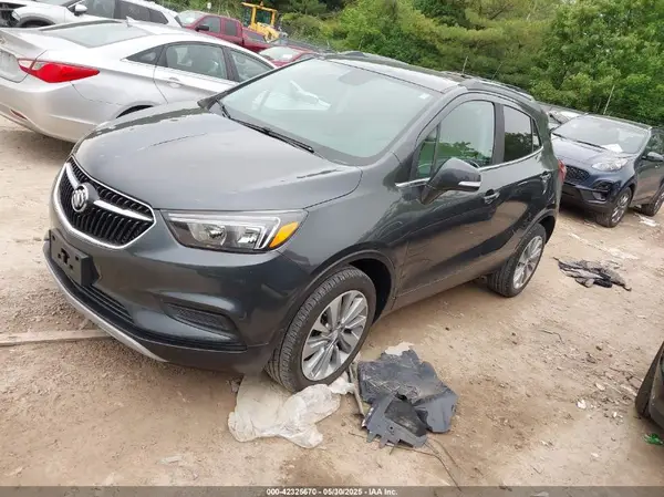 KL4CJESBXJB565071 2018 BUICK ENCORE - Image 2