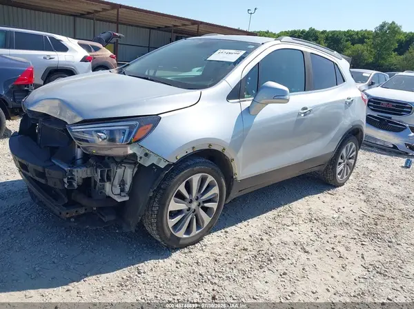 KL4CJESBXJB584610 2018 BUICK ENCORE - Image 2