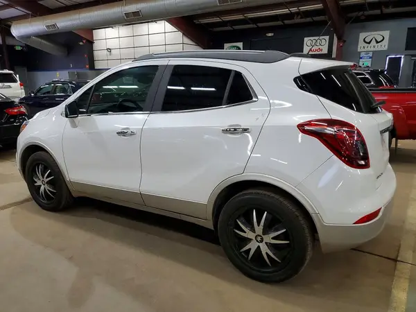 KL4CJESBXJB601471 2018 BUICK ENCORE - Image 2